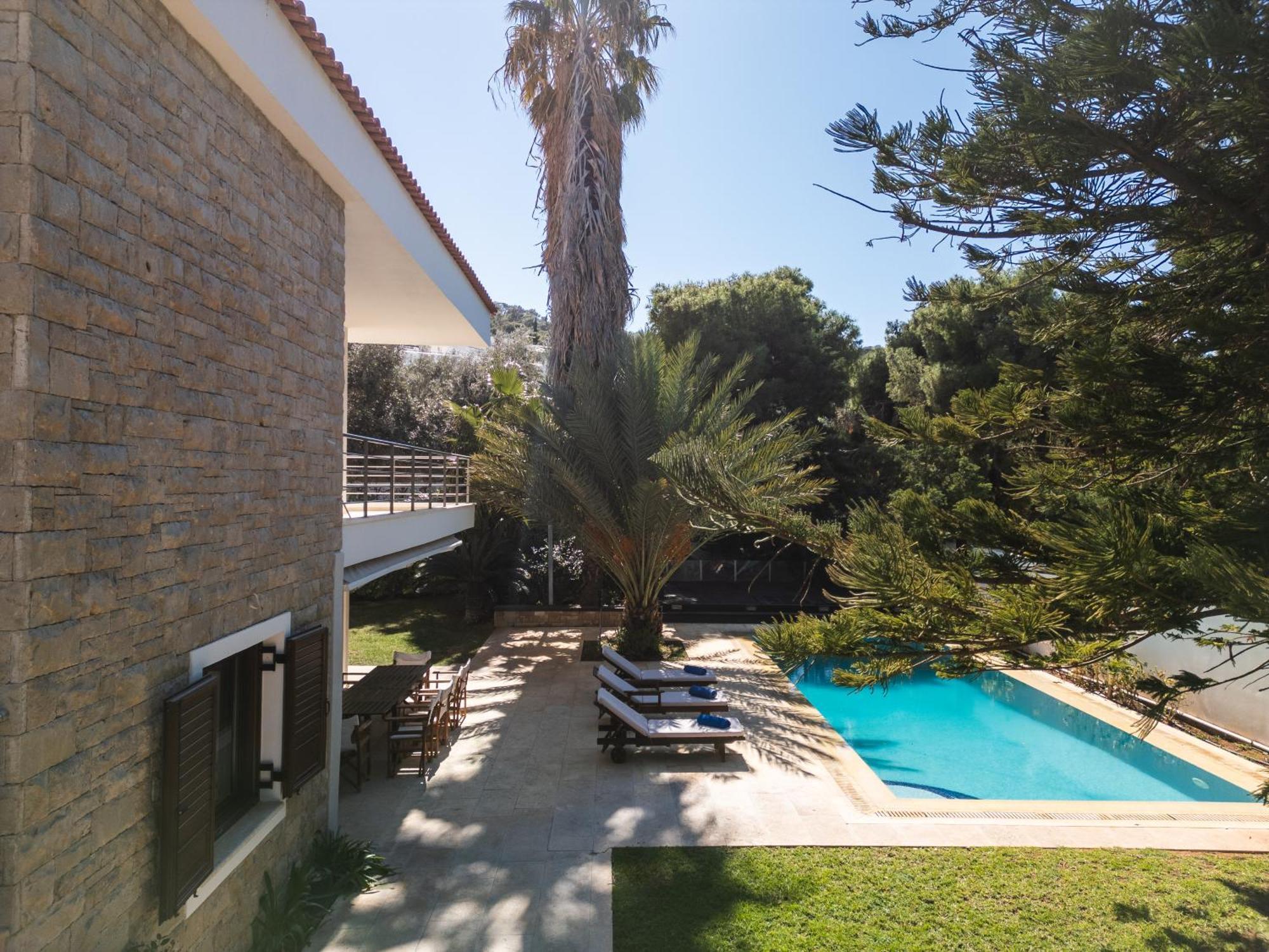 Villa Saronida Exteriör bild